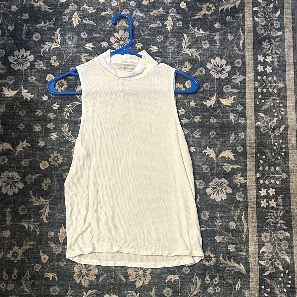 American Eagle Outfitters White/cream sleeves turtleneck